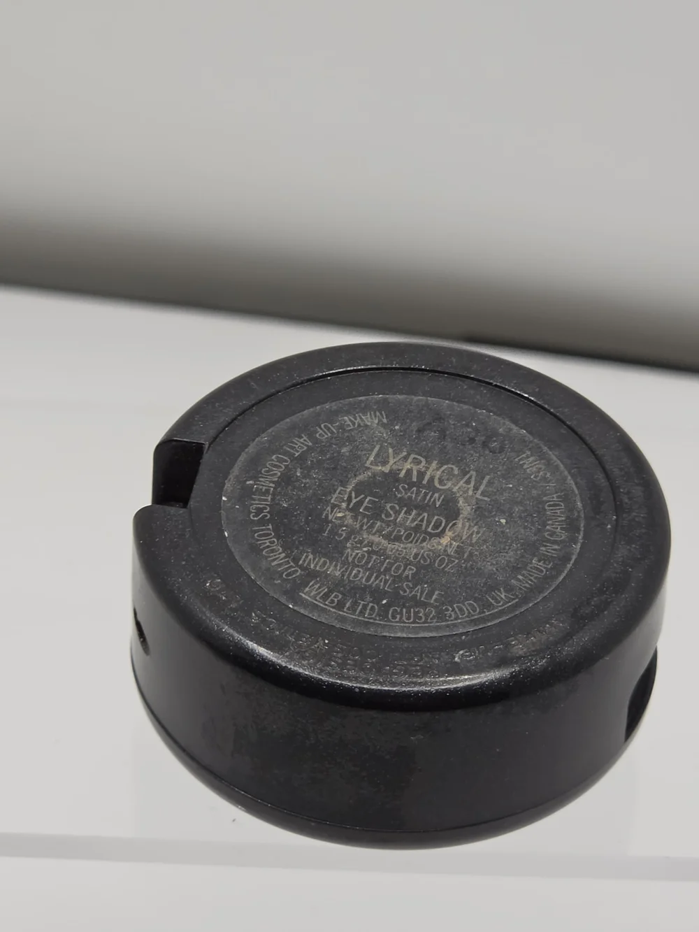 LIMITED EDITION MAC Eyeshadow Single- 